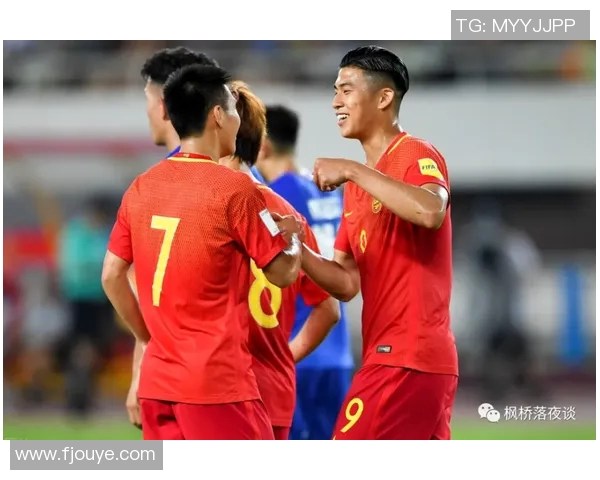 足球明星扎小辫子造型风潮兴起 盘点那些标志性发型的球场巨星